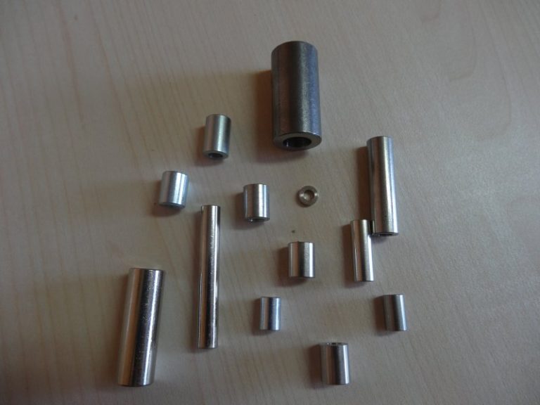 PATIKIL Entretoises en Aluminium M4, 5 Pièces Entretoise Métallique en Aluminium 4,1 mm ID x 6 mm OD x 2 mm L Entretoise en Aluminium à Vis Ronde pour